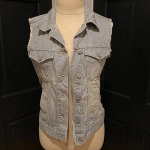 Rock & Republic Gunshow Vest